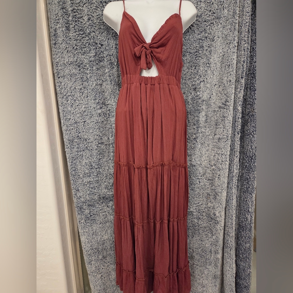 Justify Knot Front Cut Out Maxi Dress in Deep Rust